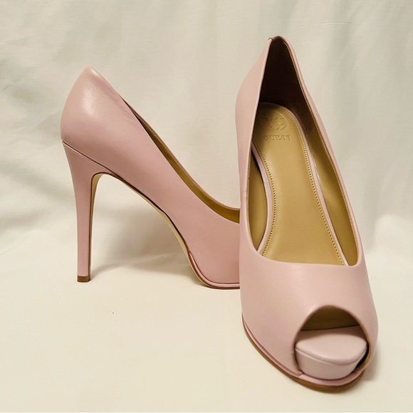 Guess heels size US 8 - Picture 5 of 5